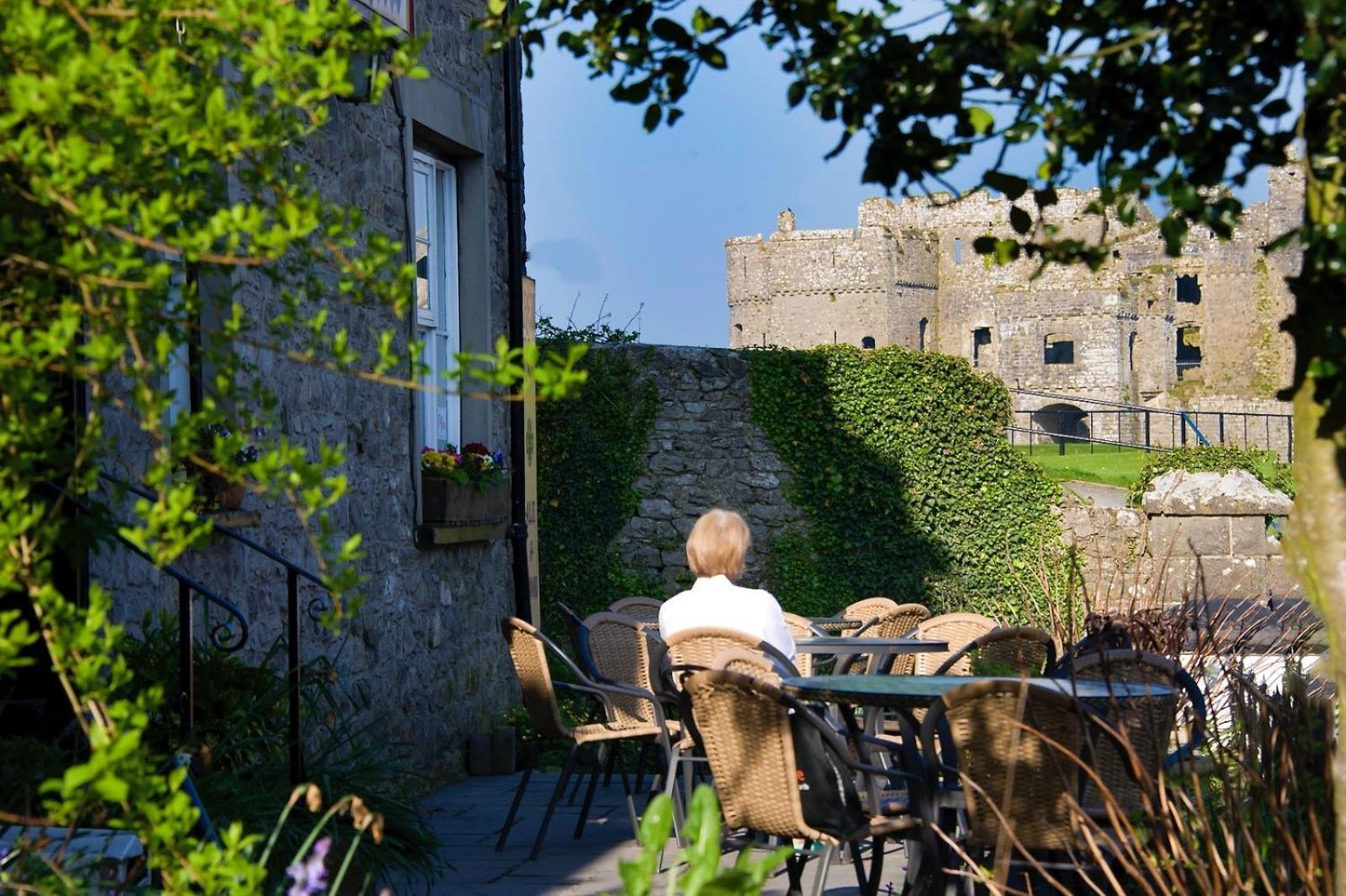Carew Inn Szoba fotó